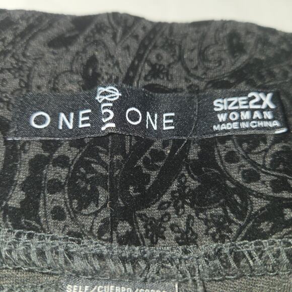 One 5 One Womans 2X Velvet Burnout Pants Black Flocked Paisley Stretch Going Out - Picture 13 of 15